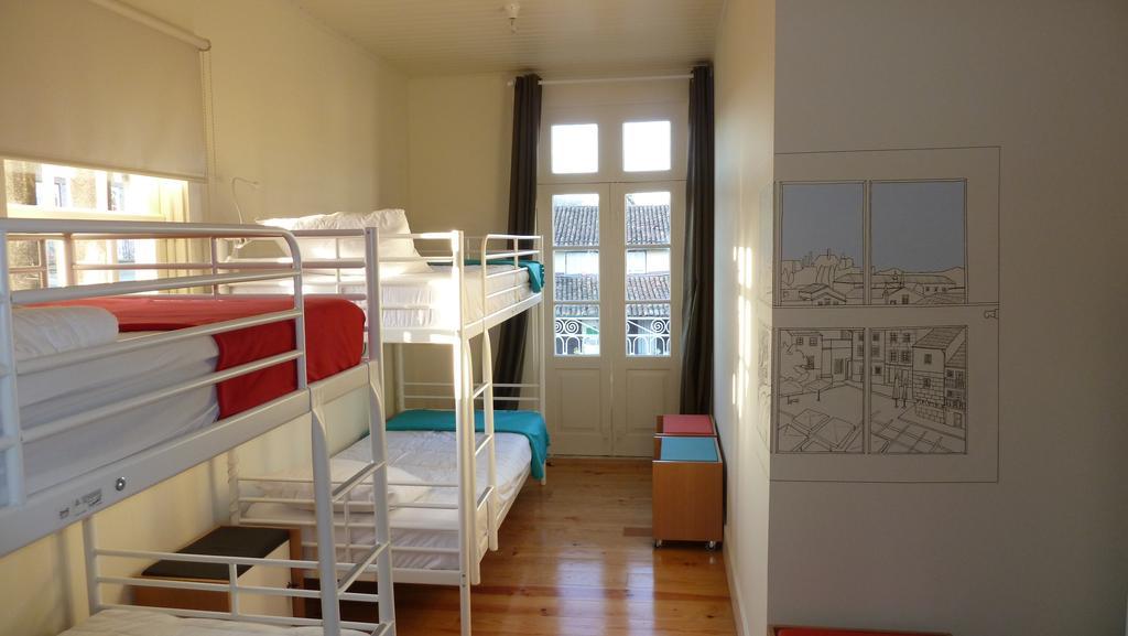 Santiago 31 Hostel ギマランイス エクステリア 写真