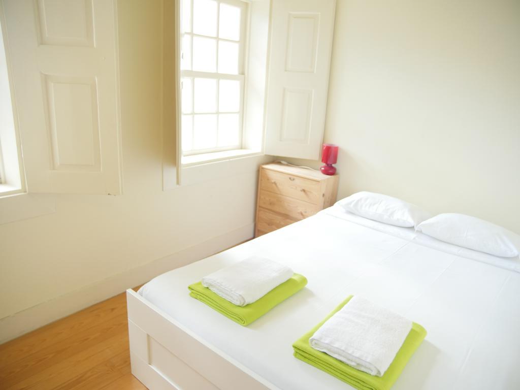 Santiago 31 Hostel ギマランイス エクステリア 写真
