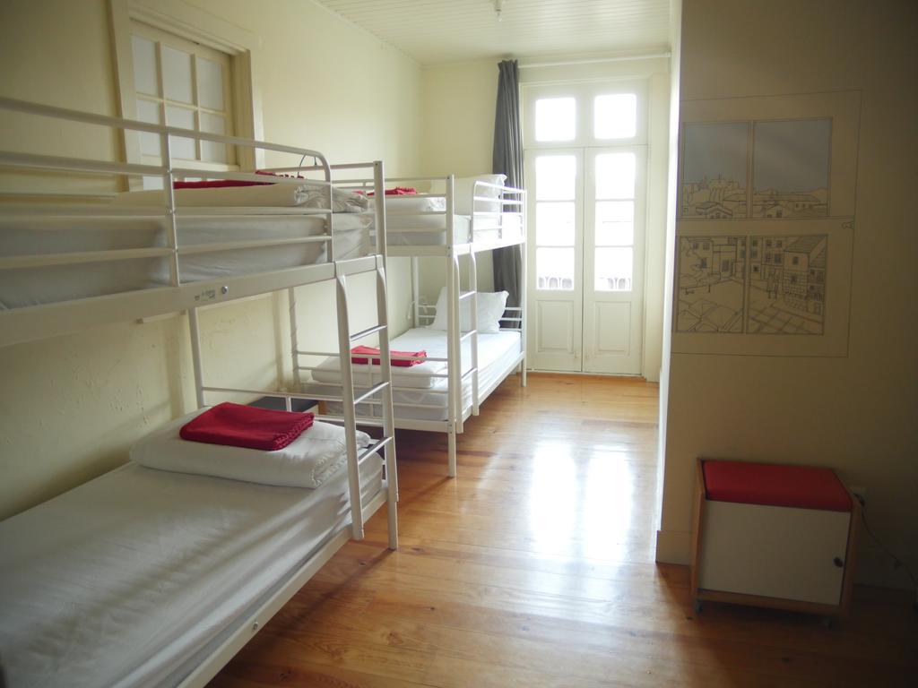 Santiago 31 Hostel ギマランイス エクステリア 写真