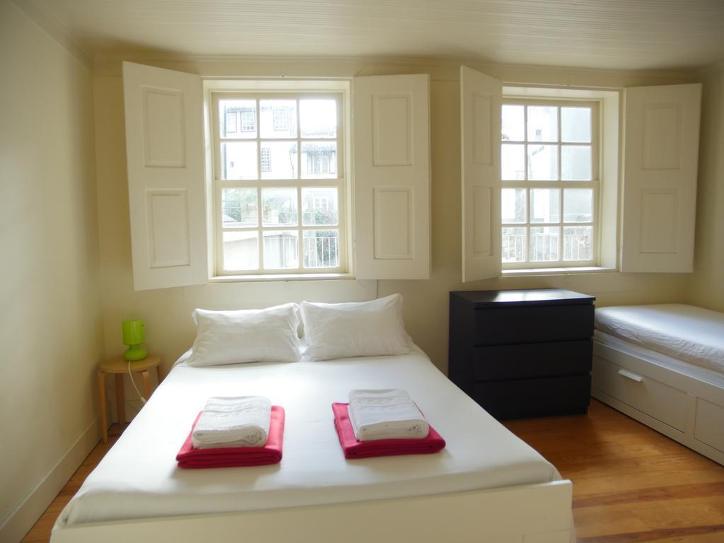 Santiago 31 Hostel ギマランイス エクステリア 写真
