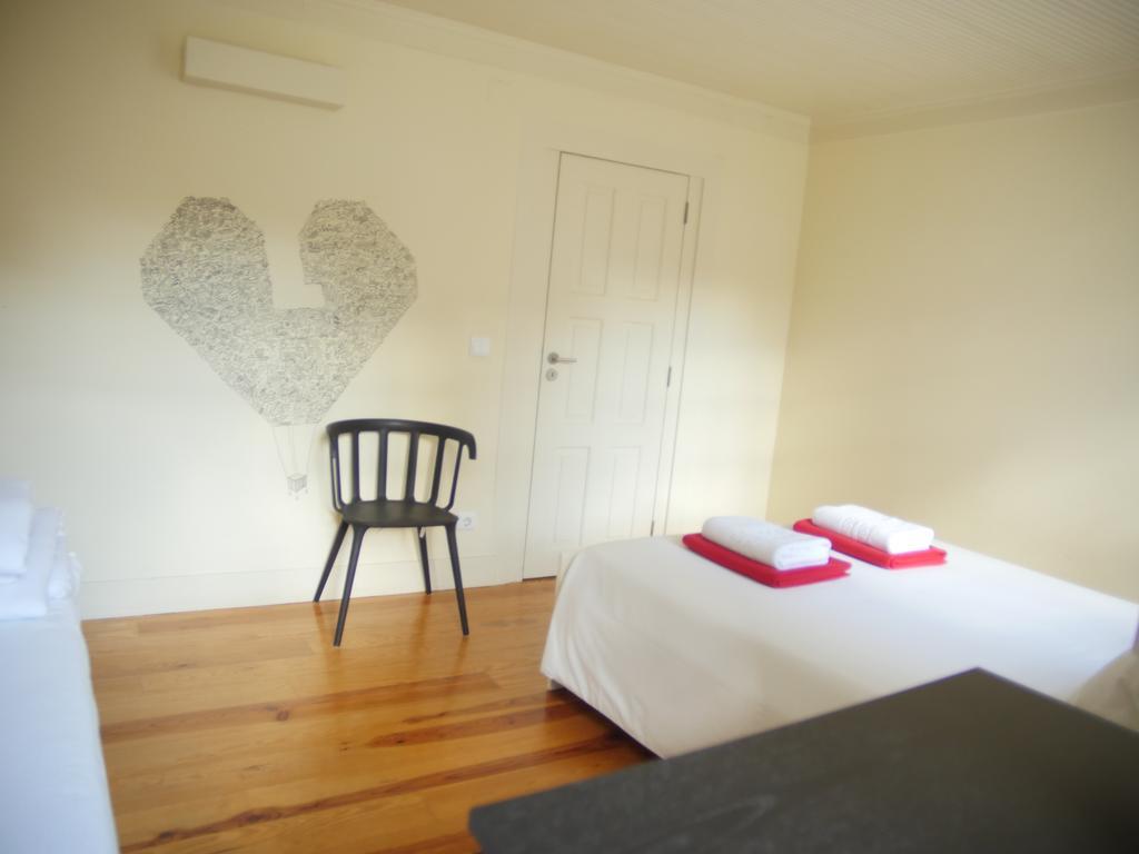 Santiago 31 Hostel ギマランイス エクステリア 写真