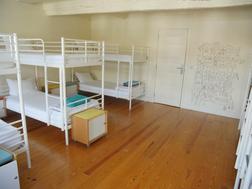 Santiago 31 Hostel ギマランイス エクステリア 写真